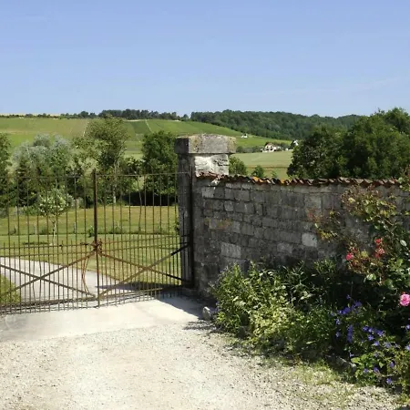 Colombé-le-sec, 3 Pièces, 4 Personnes - Fr-1-543-76