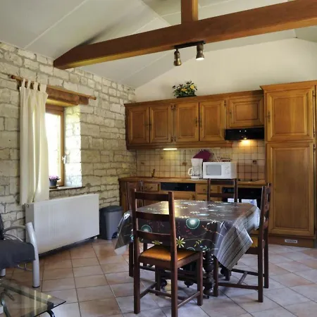 Casa vacanze Colombé-le-sec, 3 Pièces, 4 Personnes - Fr-1-543-76 Colombé-le-Sec