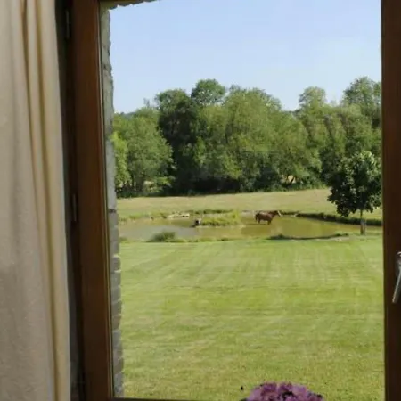 Casa vacanze Colombé-le-sec, 3 Pièces, 4 Personnes - Fr-1-543-76 *