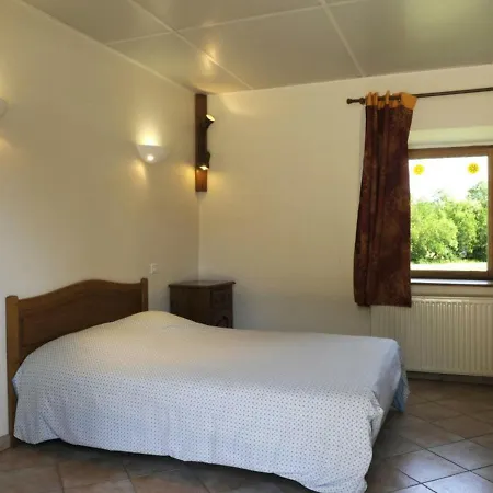 Colombé-le-sec, 3 Pièces, 4 Personnes - Fr-1-543-76 Colombé-le-Sec